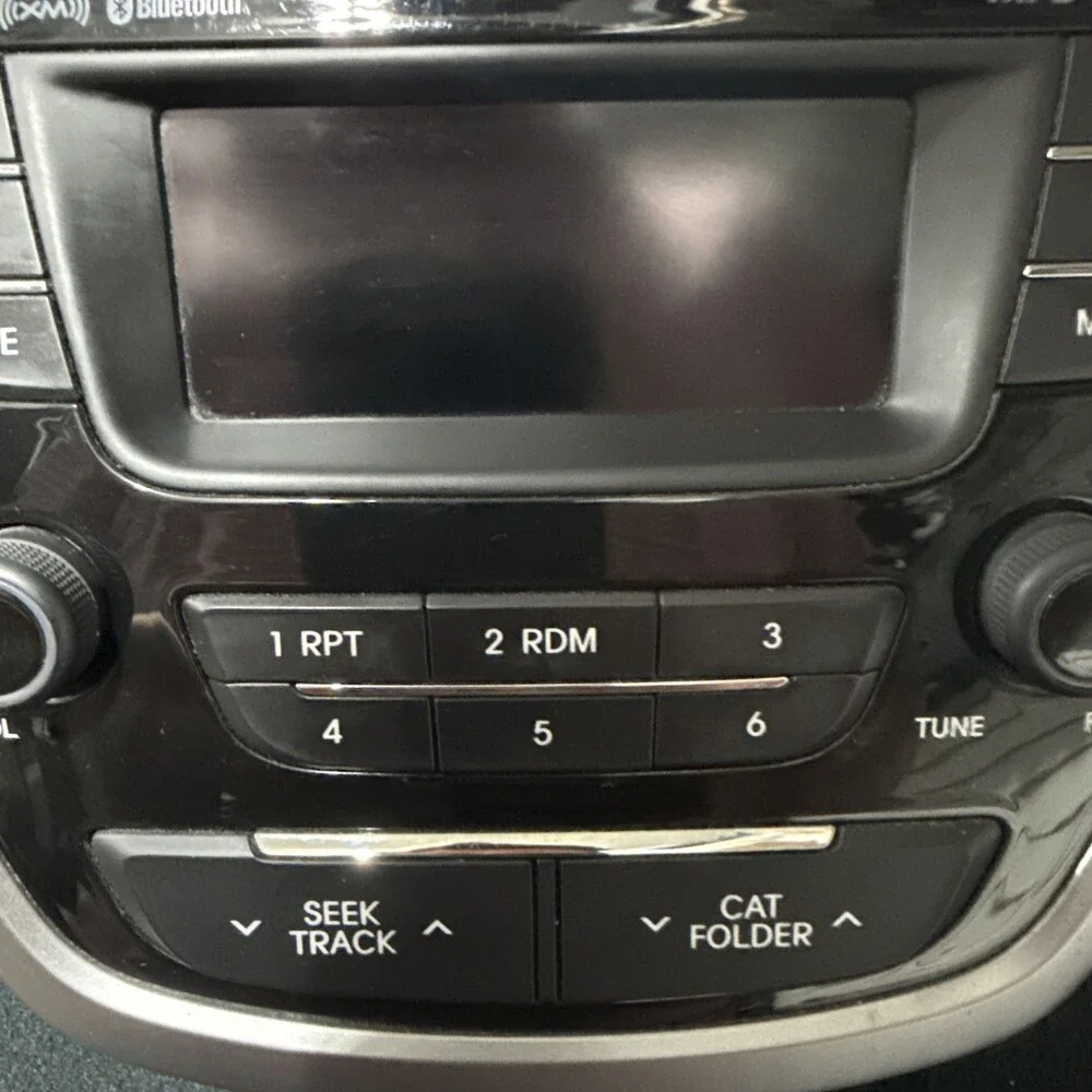 13 Hyundai Elantra AM FM XM CD radio receiver OEM 96170-3X165RA5‎ Working - Picture 7 of 10